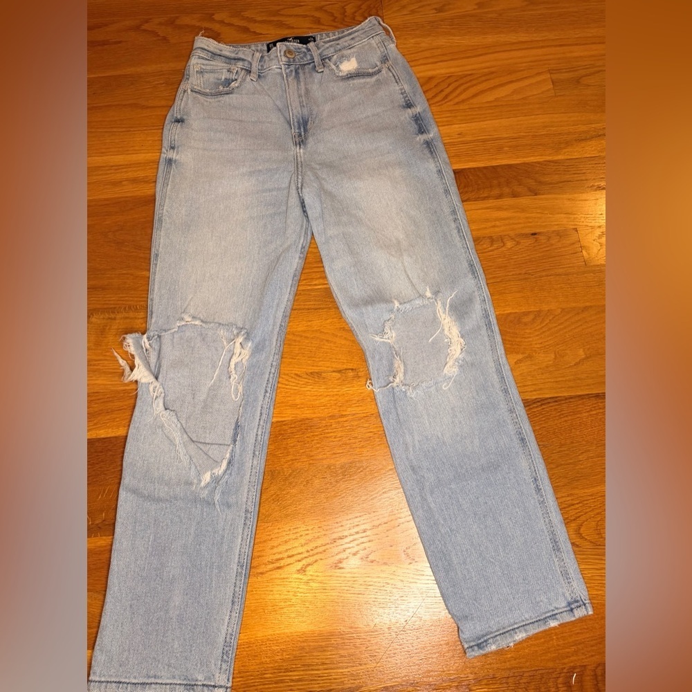 Y2K Hollister Ultra High-Rise Mom Jeans | Distressed | Light Wash | 0S | W24 L25